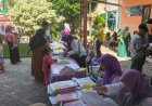 Didampingi Orang Tua, Anak-anak Slempit Antusias Ikuti Layanan Kesehatan di Posyandu TMMD Ke-128 Kodim 0817/Gresik