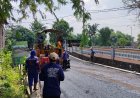 TMMD 128 Kodim Gresik Percepat Pengaspalan Jalan Desa Slempit